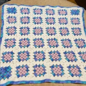 Vintage Granny Square lap blanket
